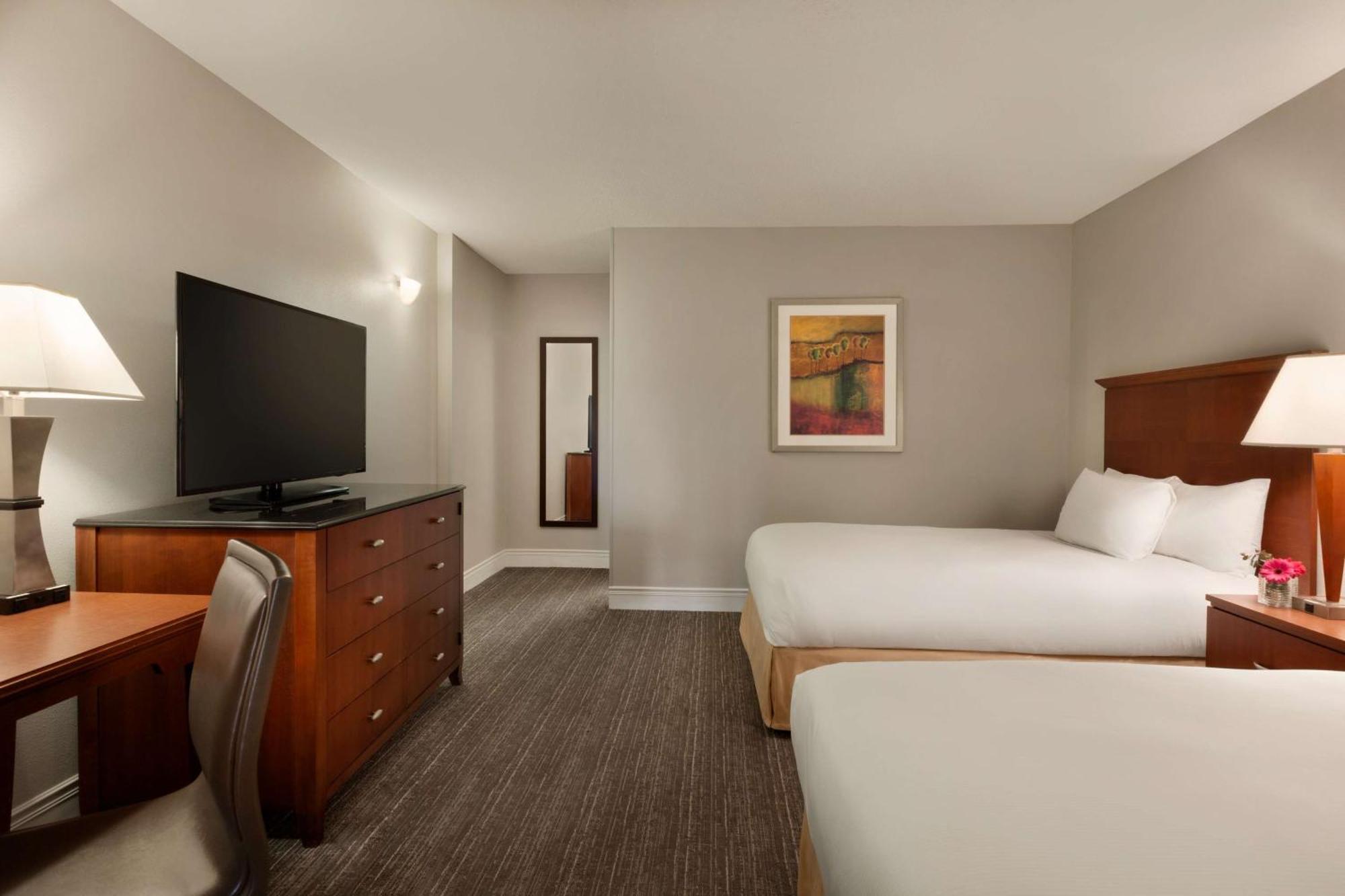 Doubletree By Hilton Minneapolis Park Place Saint Louis Park Extérieur photo