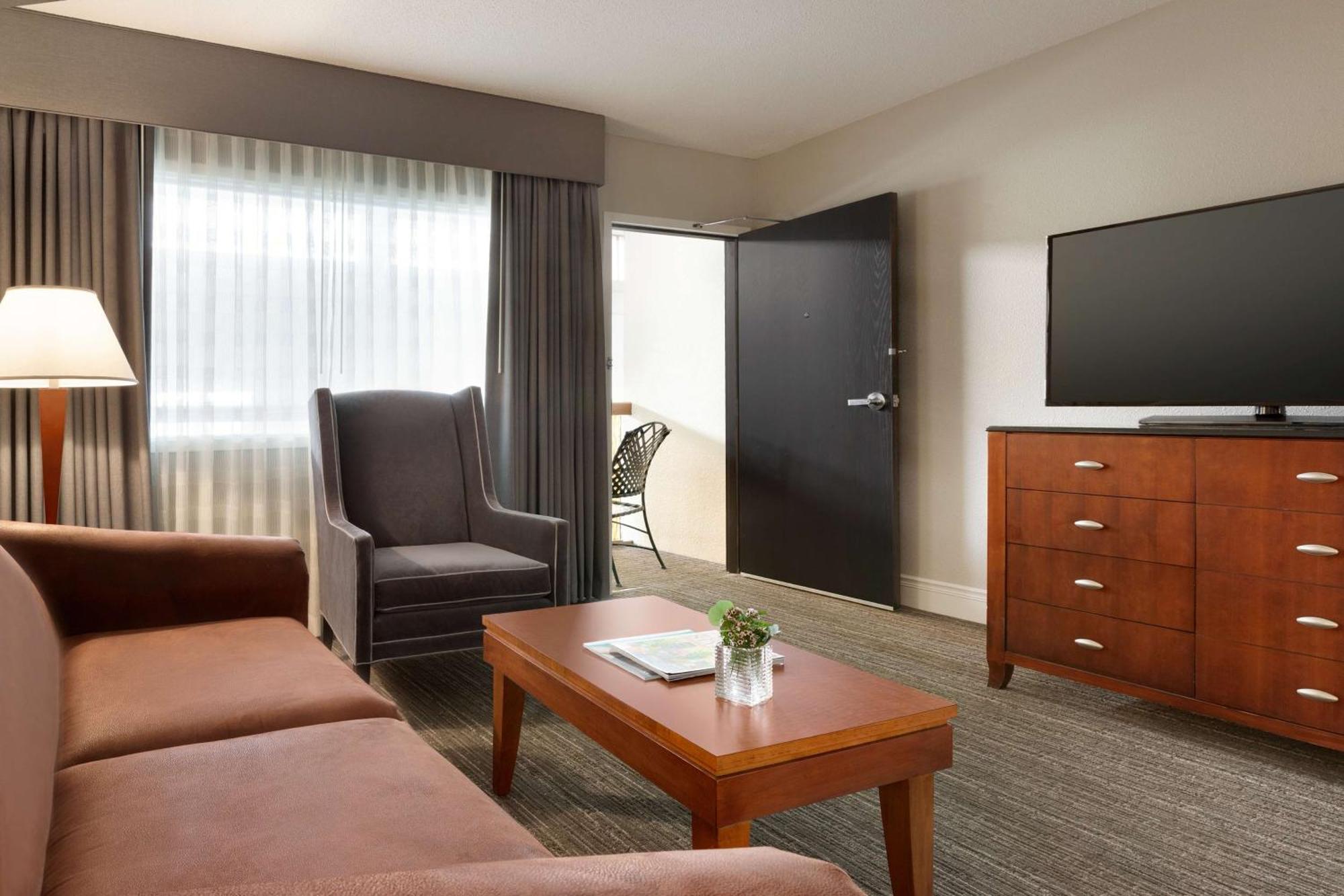 Doubletree By Hilton Minneapolis Park Place Saint Louis Park Extérieur photo