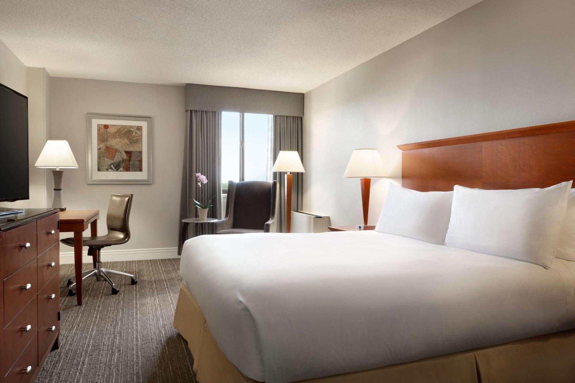 Doubletree By Hilton Minneapolis Park Place Saint Louis Park Extérieur photo