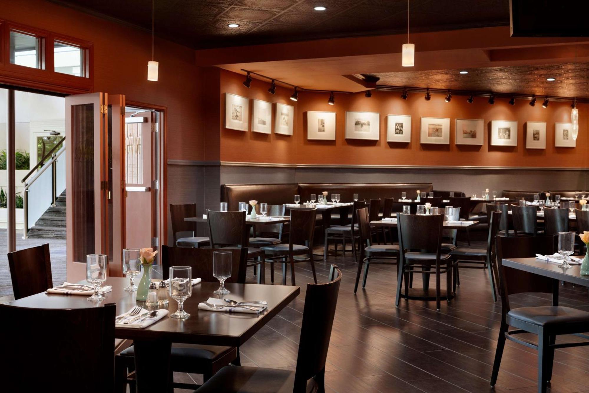 Doubletree By Hilton Minneapolis Park Place Saint Louis Park Extérieur photo