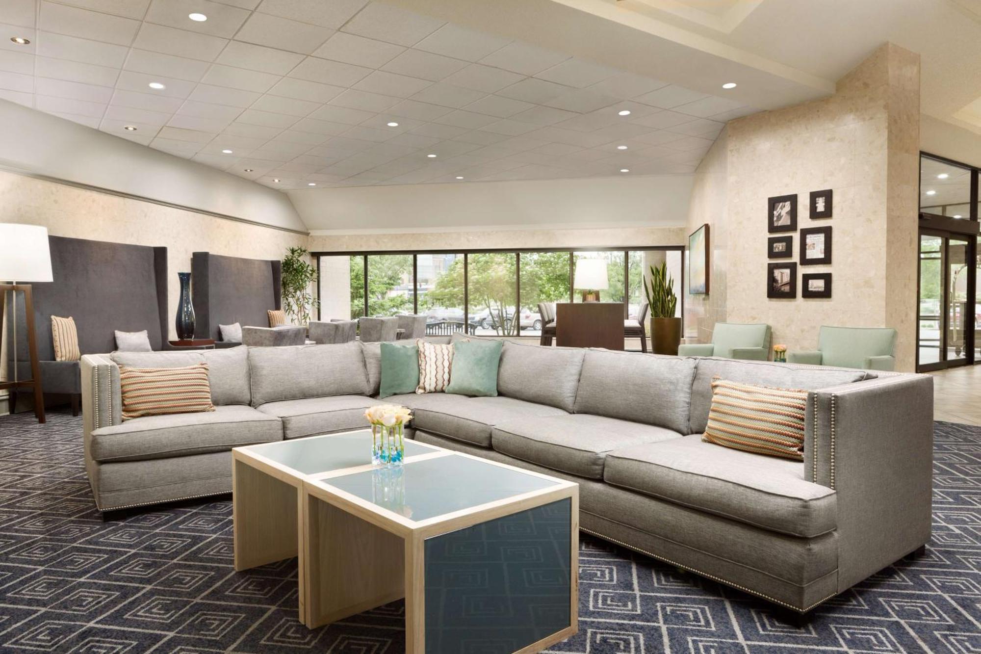 Doubletree By Hilton Minneapolis Park Place Saint Louis Park Extérieur photo
