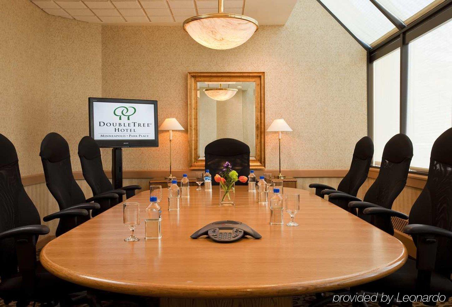 Doubletree By Hilton Minneapolis Park Place Saint Louis Park Facilités photo