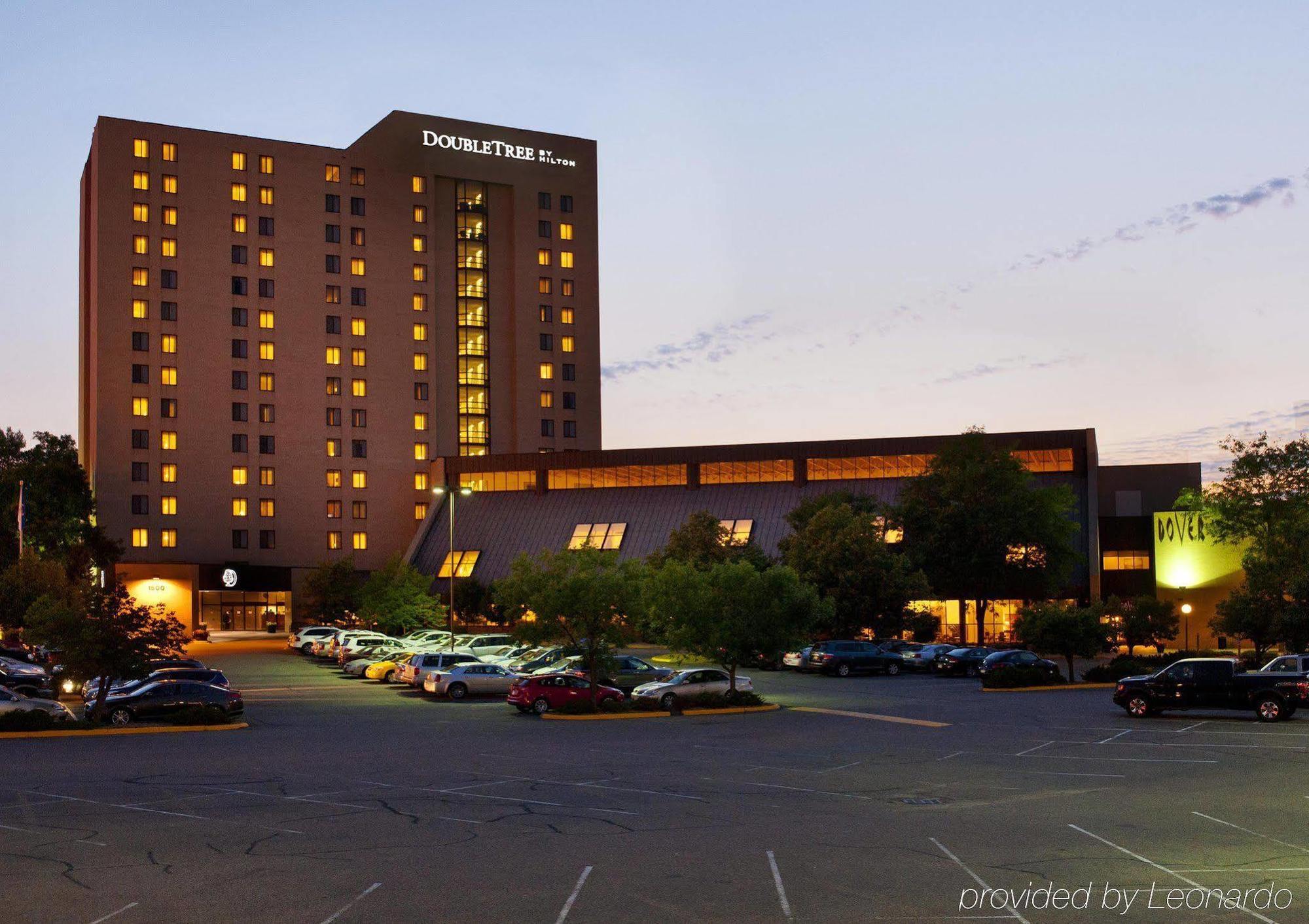 Doubletree By Hilton Minneapolis Park Place Saint Louis Park Extérieur photo
